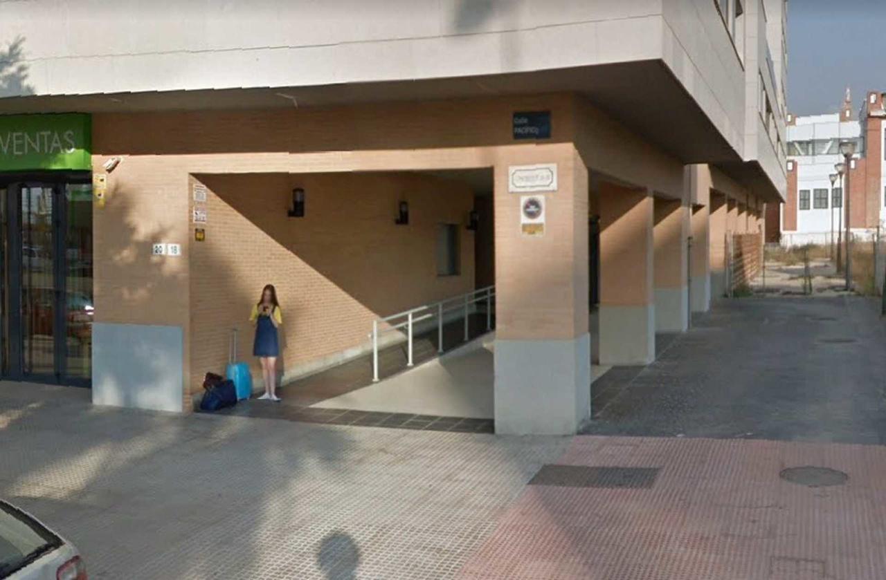 Pacifico Apartment Malaga Exterior photo